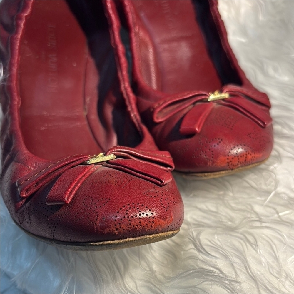 Louis Vuitton Red Women's Flats | US size 8